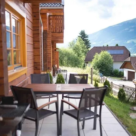 Skihuette Almhuette Tschaneck Sankt Margarethen im Lungau